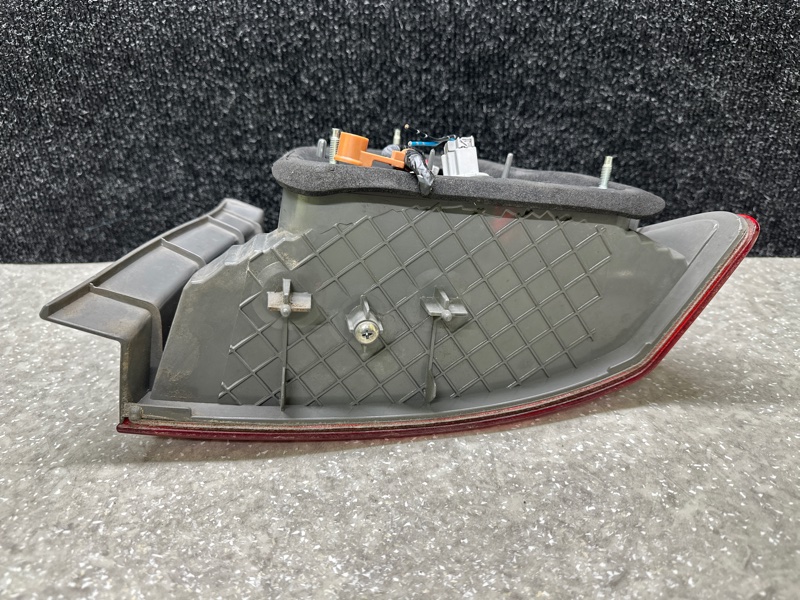 Фонарь наружный левый CIVIC 4D 06-11