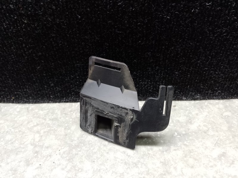 Кронштейн задний левый TOYOTA LAND CRUISER PRADO 120 02-09