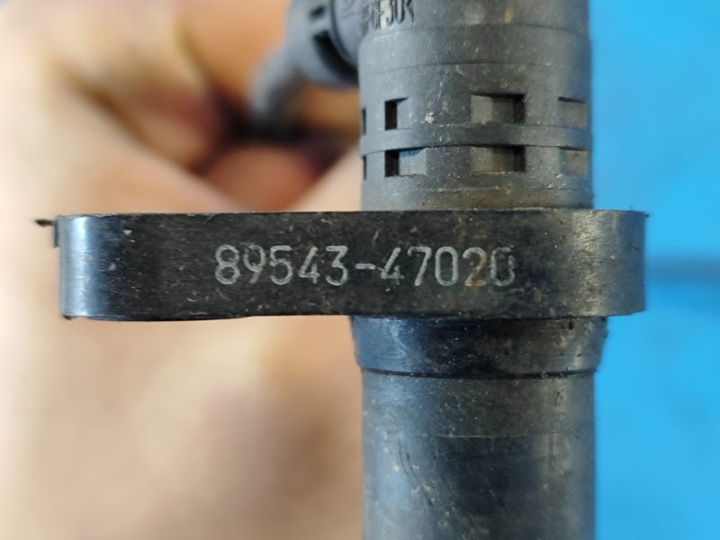 Датчик ABS передний левый PRIUS - 20 03-11 Датчик ABS передний левый PRIUS - 20 03-11