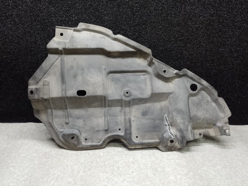 Защита двигателя правая TOYOTA CAMRY 40 06-11 51441-33080 Б/У