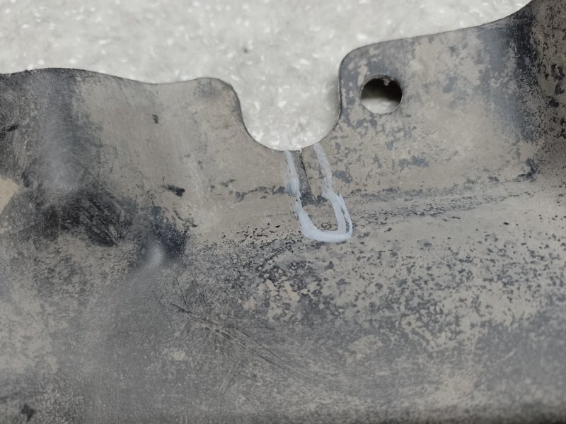 Защита двигателя правая CAMRY 40 06-11