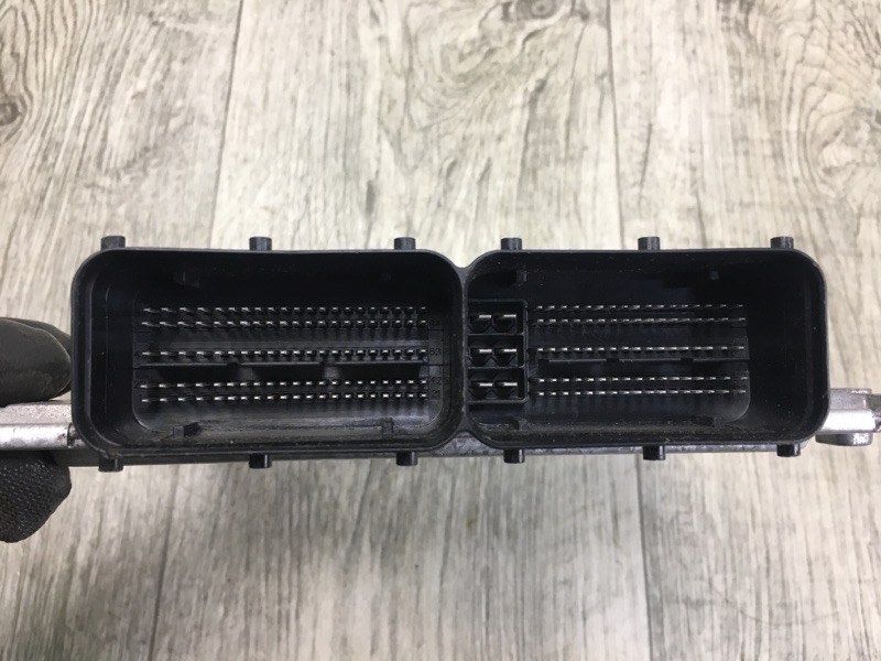 Блок управления двигателем HYUNDAI SONATA LF 2014- LF 2.4 G4KJ Блок управления двигателем HYUNDAI SONATA LF 2014- LF 2.4 G4KJ