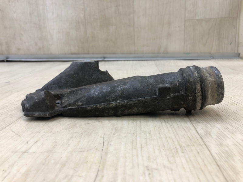 Крышка термостата PORSCHE CAYENNE 10-18 958 3.0 M06.EC Крышка термостата PORSCHE CAYENNE 10-18 958 3.0 M06.EC