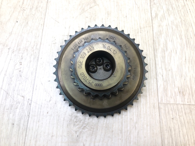 Шестерня ГРМ PORSCHE CAYENNE 10-18 2010 958 3.0 M06.EC 95810507700 Б/У