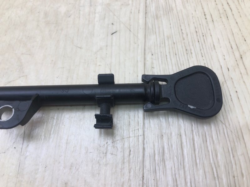 Направляющая масляного щупа CAYENNE 10-18 2010 958 3.0 M06.EC