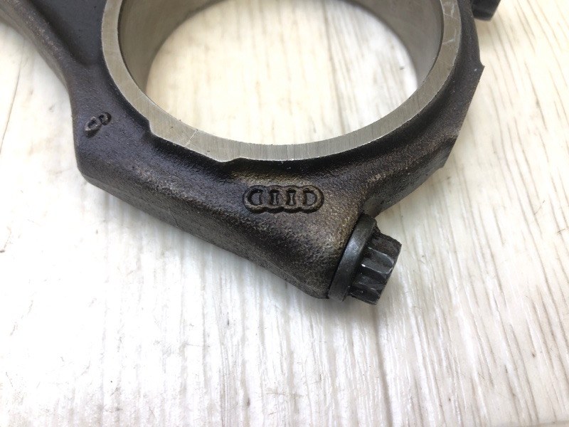 Шатун CAYENNE 10-18 2010 958 3.0 M06.EC