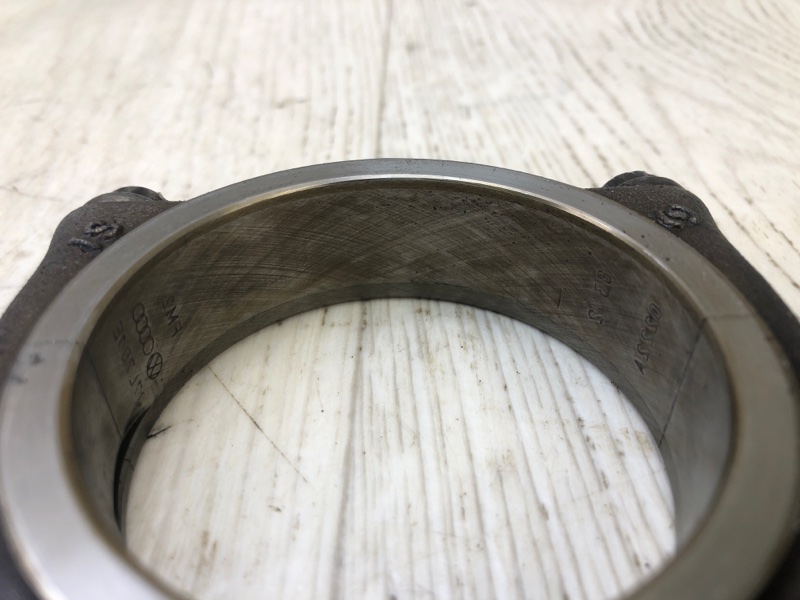 Шатун CAYENNE 10-18 2010 958 3.0 M06.EC