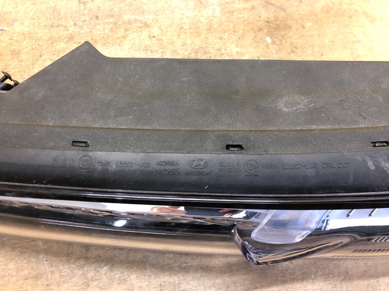 Дневной ходовой огонь левый KONA OS 17-23