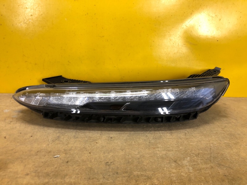 Дневной ходовой огонь левый HYUNDAI KONA OS 17-23 92207-J9500 Б/У