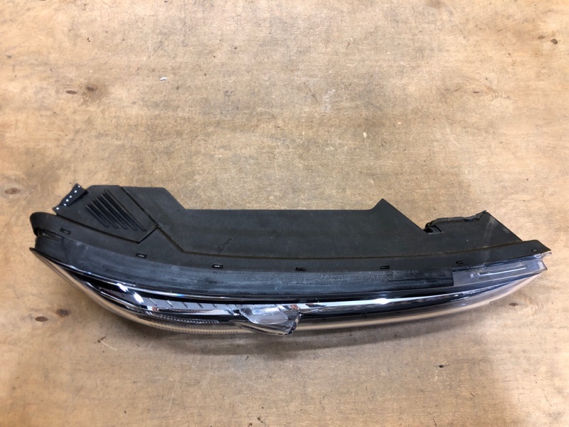 Дневной ходовой огонь правый KONA OS 17-23