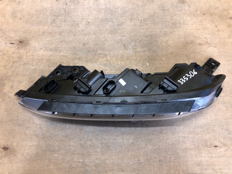 Дневной ходовой огонь правый KONA OS 17-23