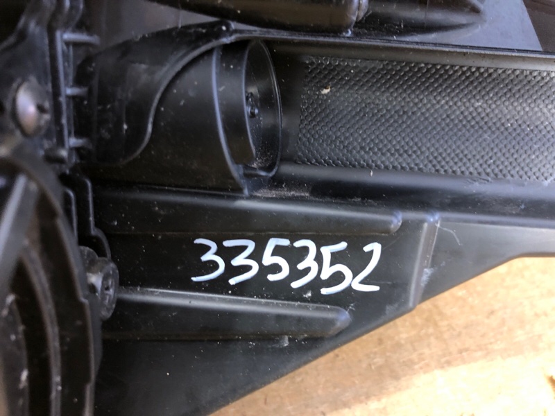 Фара правая NIRO DE 16-22