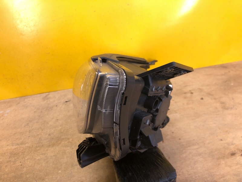 Фара правая NIRO DE 16-22