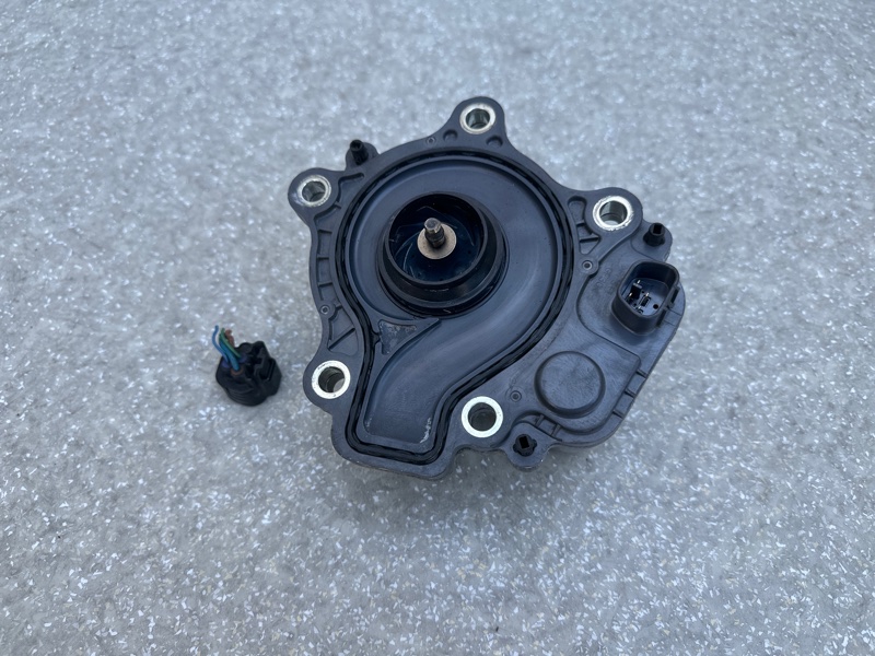 Помпа охлаждения электрическая TOYOTA PRIUS - 30 09-17 161A0-29015 Б/У