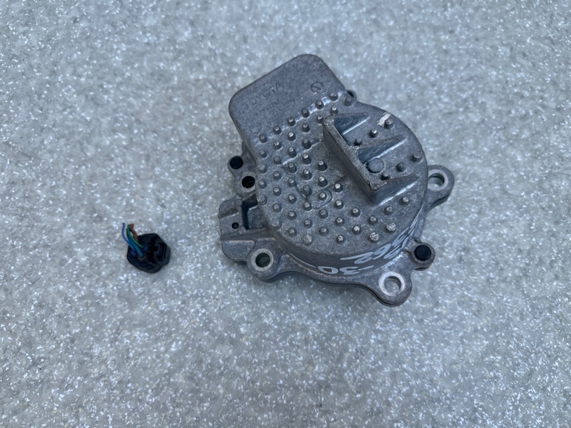 Помпа охлаждения электрическая PRIUS - 30 09-17