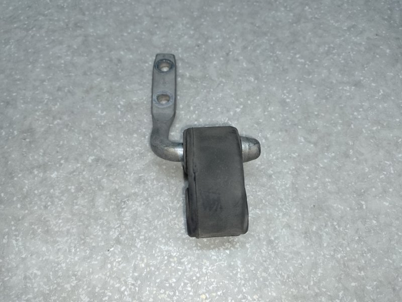 Крепление глушителя TOYOTA CAMRY 40 06-11 17565-0P040 Б/У