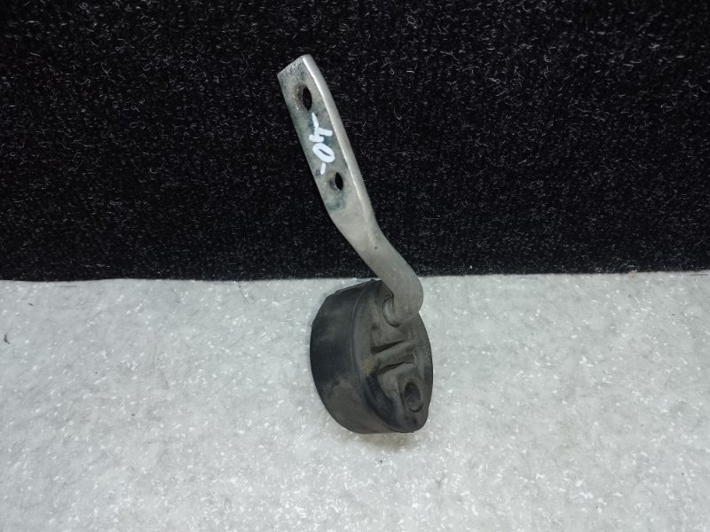 Крепление глушителя TOYOTA CAMRY 40 06-11