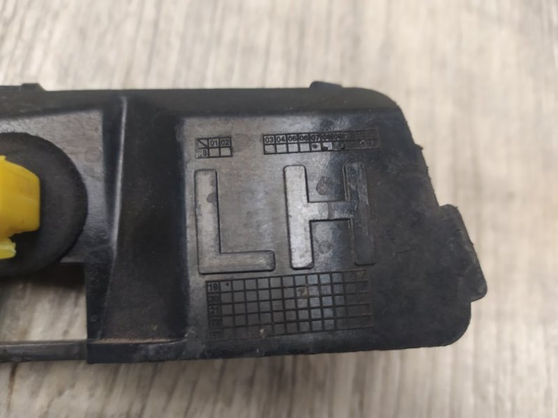 Кронштейн заднего бампера левый ELANTRA AD 16- 2019 2.0 G4NH