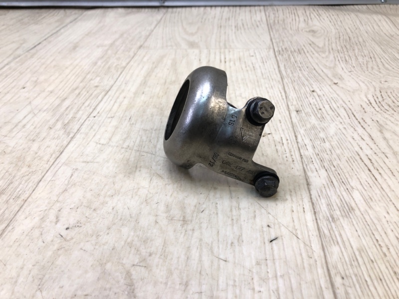 Кронштейн PORSCHE CAYENNE 10-18 2010 958 3.0 M06.EC 06E127421 Б/У