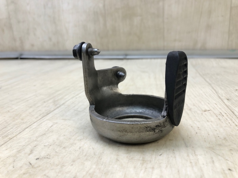 Кронштейн CAYENNE 10-18 2010 958 3.0 M06.EC