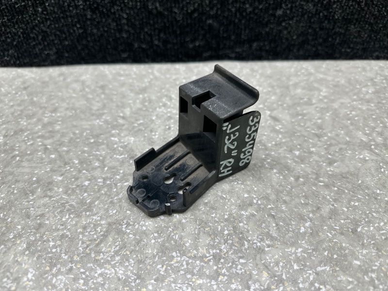 Кронштейн крепления фары правый NISSAN TEANA J32 08-14 26042-JN20A Б/У