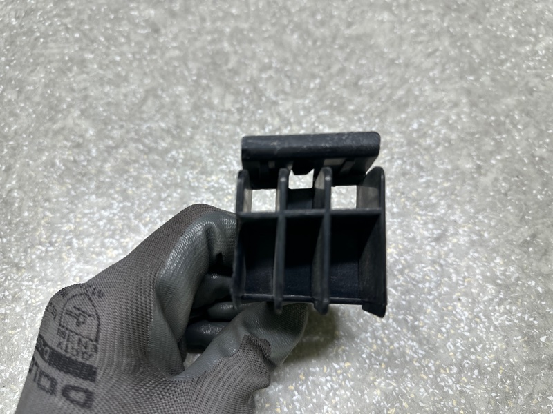 Кронштейн крепления фары левый TEANA J32 08-14