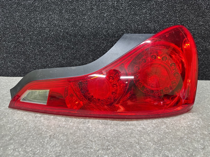 Фонарь наружный правый INFINITI G25/G35/G37/Q40 06-14 COUPE 26550-JL40A Б/У