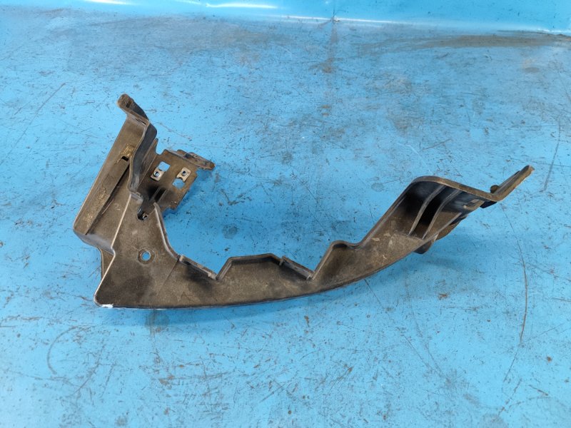 Кронштейн переднего бампера (под фарой) правый TRIBECA B10 07-13 2008 Внедорожник 3.6 EZ36