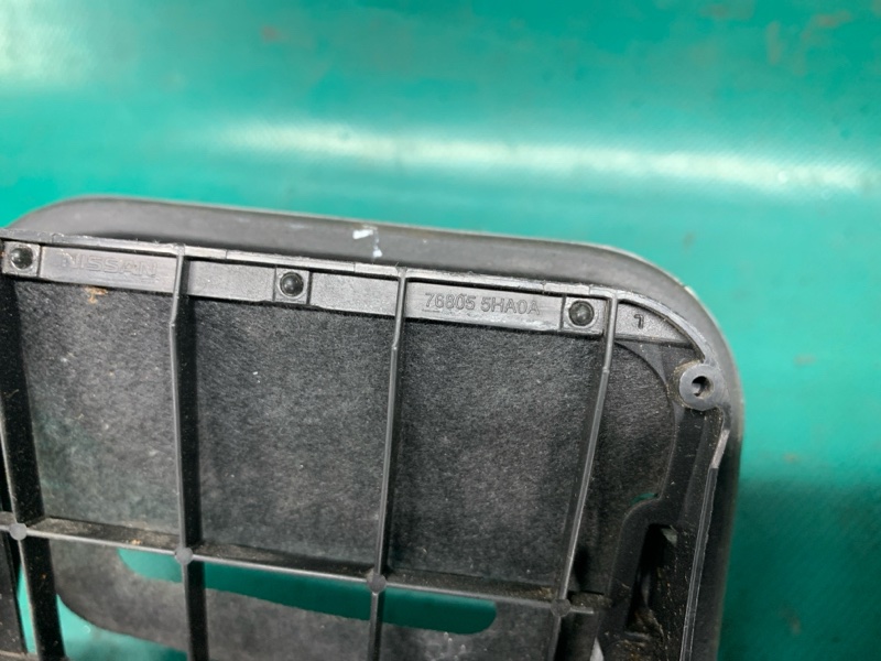 Клапан вентиляции салона левый X-TRAIL/ROGUE T32 13-20 2016 2.5 QR25DE