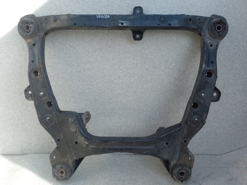 Балка передней подвески VENZA 09-16 Балка передней подвески VENZA 09-16