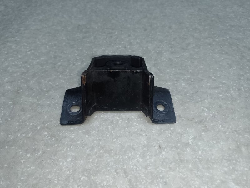 Крепление глушителя NISSAN X-TRAIL T31 07-14