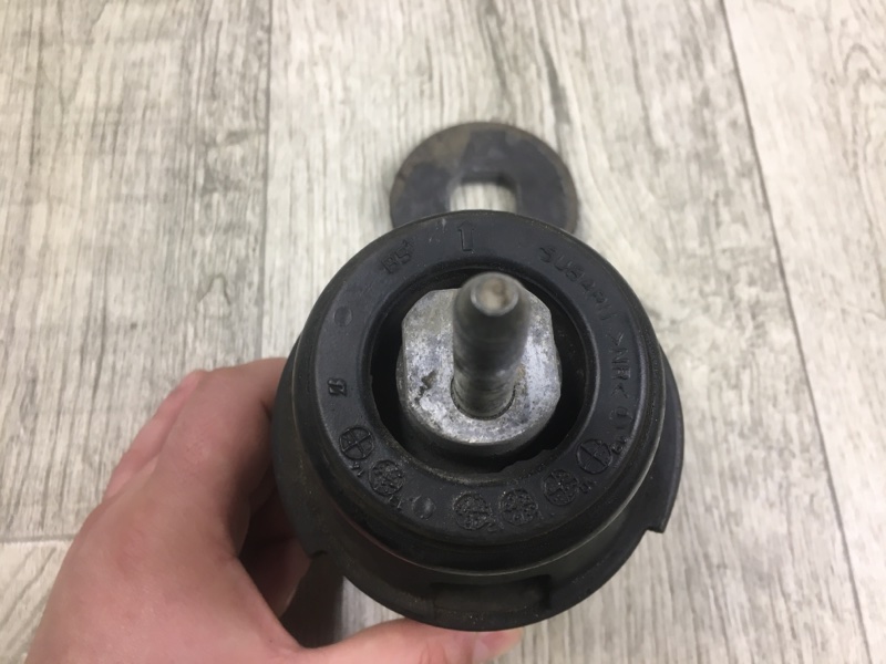 Подушка двигателя LEGACY 09-15 BM 2013 Седан 2.0 EE20Z