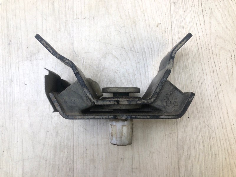 Подушка АКПП нижняя задняя GX470 02-09 4.7 2UZFE