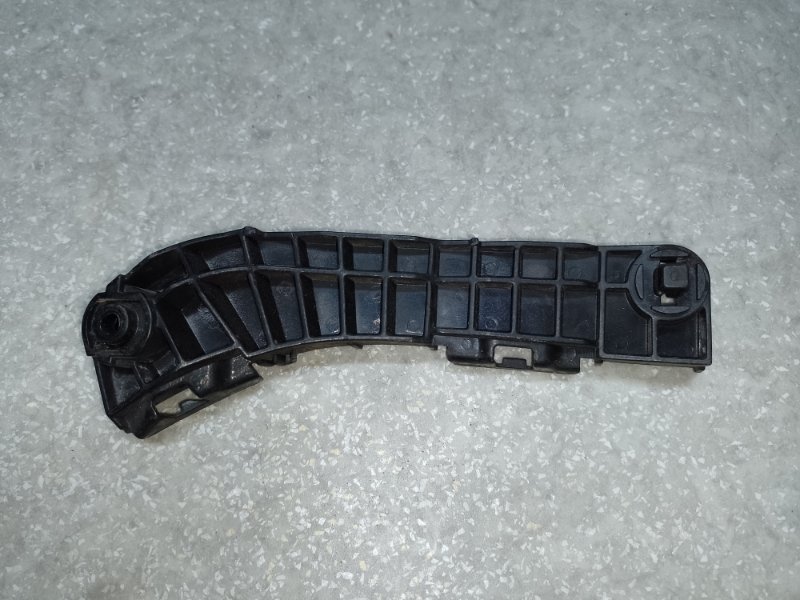 Кронштейн переднего бампера (на крыле) левый CAMRY 40 06-11