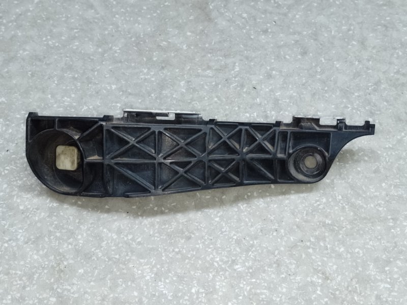 Запчасть кронштейн переднего бампера (на крыле) правый TOYOTA RAV4 05-12 52535-42021 Б/У Кронштейн переднего бампера (на крыле) правый TOYOTA RAV4 05-12 52535-42021 Б/У