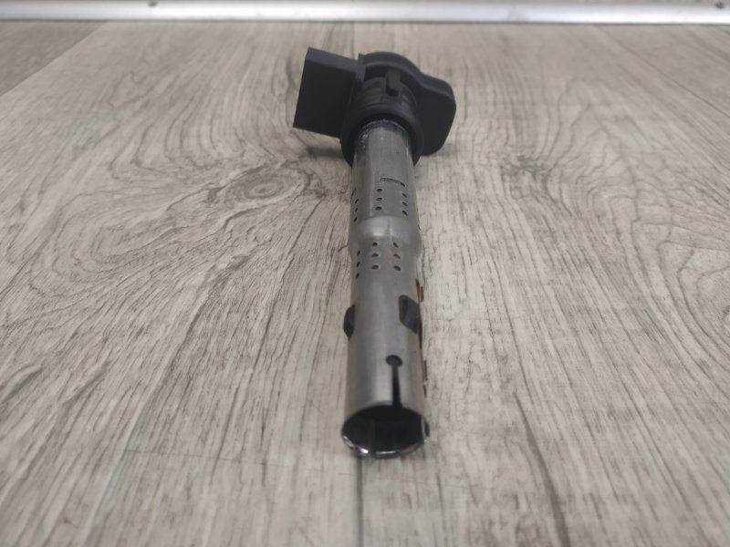 Катушка зажигания PASSAT B7 11-15 2013 A32 CBTA 2.5L