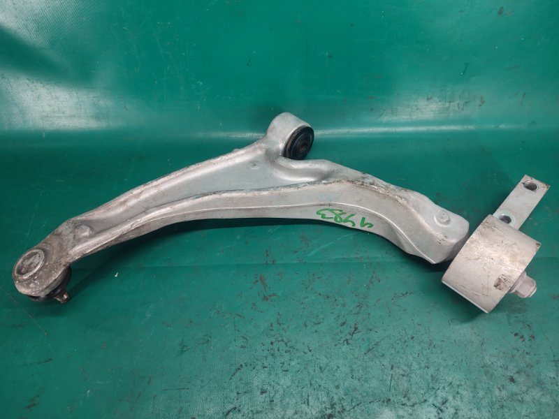 Рычаг передней подвески нижний правый MDX (YD2) 06-13 2012 3.7 J37A1