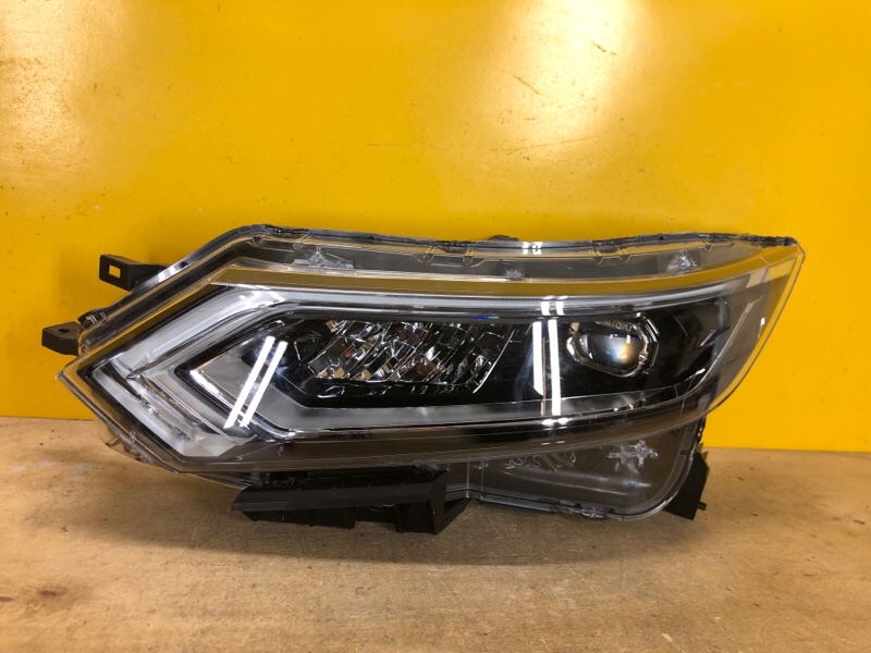 Фара левая NISSAN QASHQAI/ROGUE SPORT 14- 6060HV05B Б/У