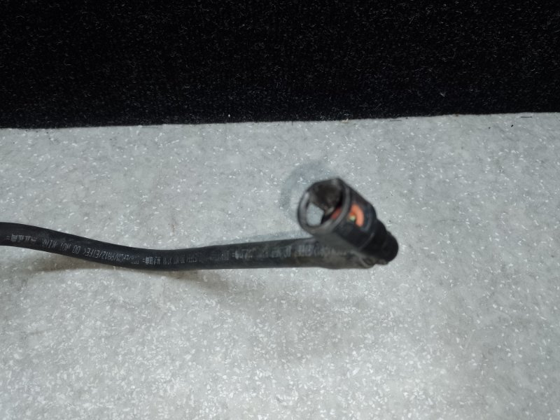 Трубка топливная MDX (YD2) 06-13 2008 3.7