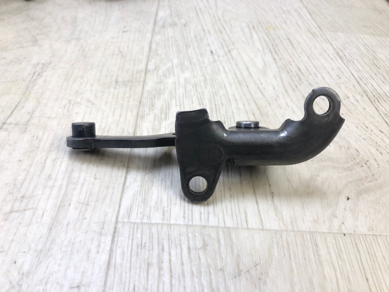 Вилка МКПП AURIS 06-12