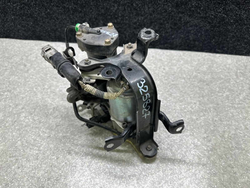 Компрессор пневмоподвески GX470 02-09