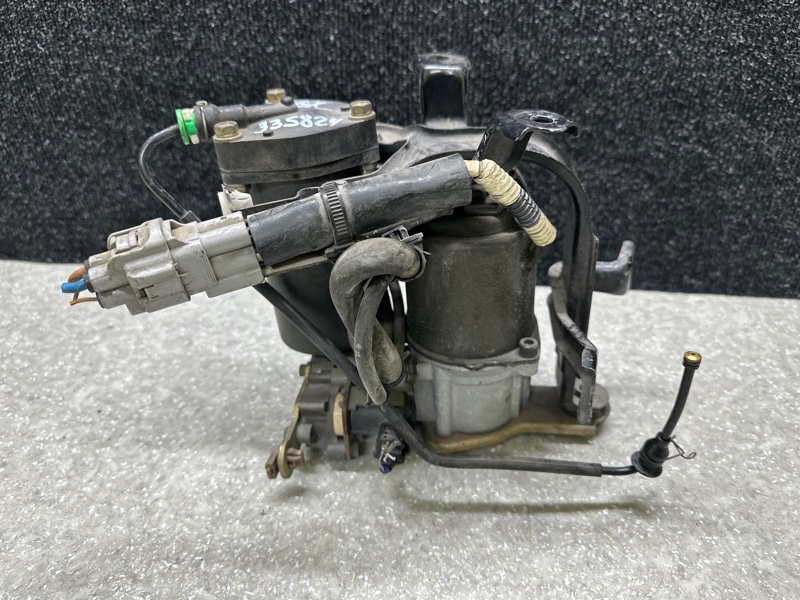 Компрессор пневмоподвески LEXUS GX470 02-09