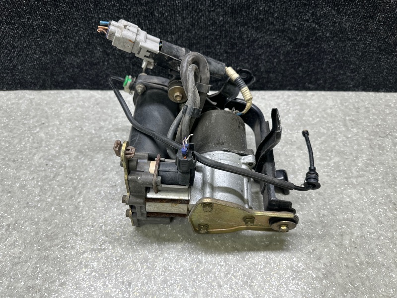 Компрессор пневмоподвески GX470 02-09