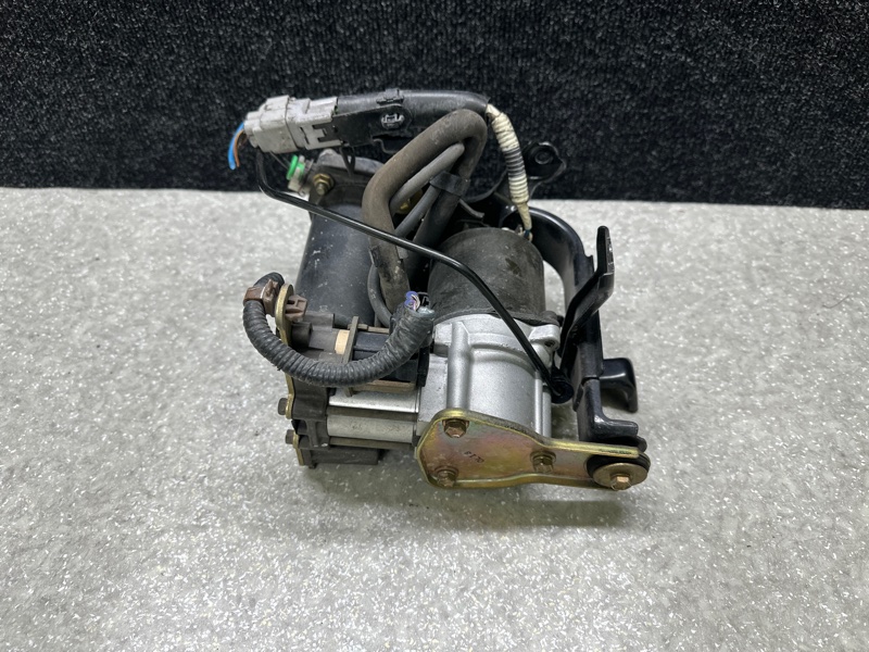 Компрессор пневмоподвески GX470 02-09