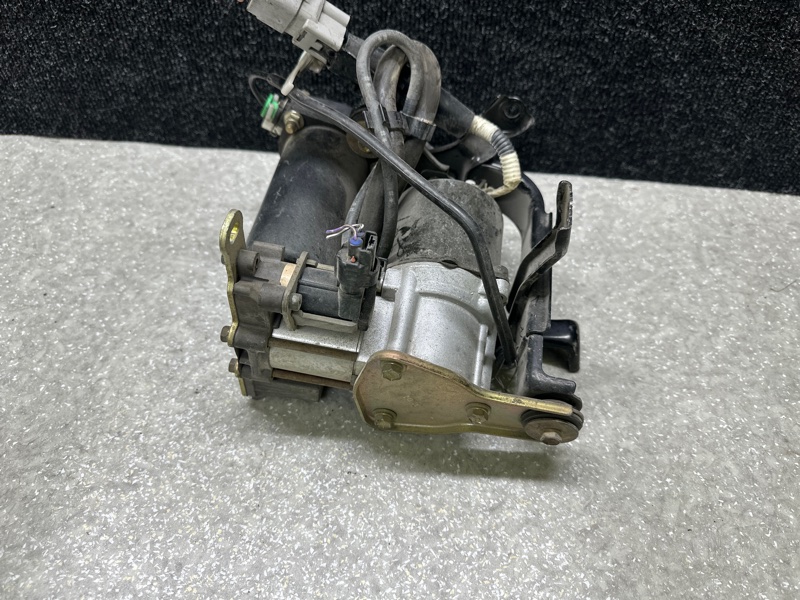 Компрессор пневмоподвески GX470 02-09