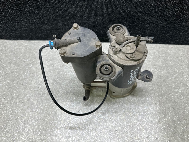 Компрессор пневмоподвески LS400 94-00