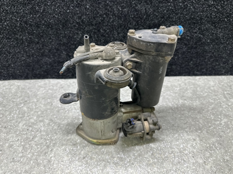 Компрессор пневмоподвески LEXUS LS400 94-00