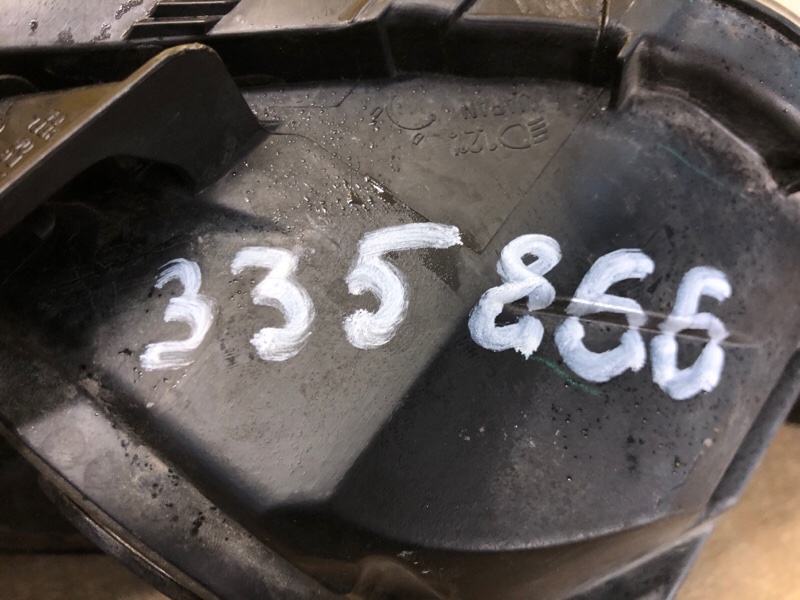 Фара левая OUTBACK 09-14 BR