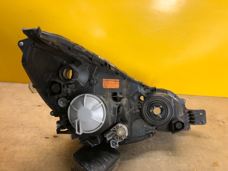 Фара левая OUTBACK 09-14 BR