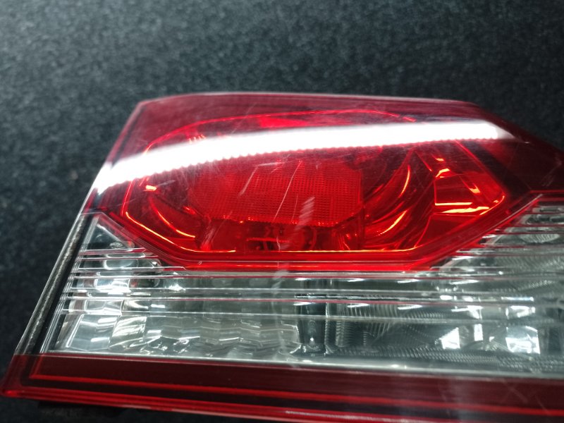 Фонарь внутренний левый CIVIC 4D 06-11